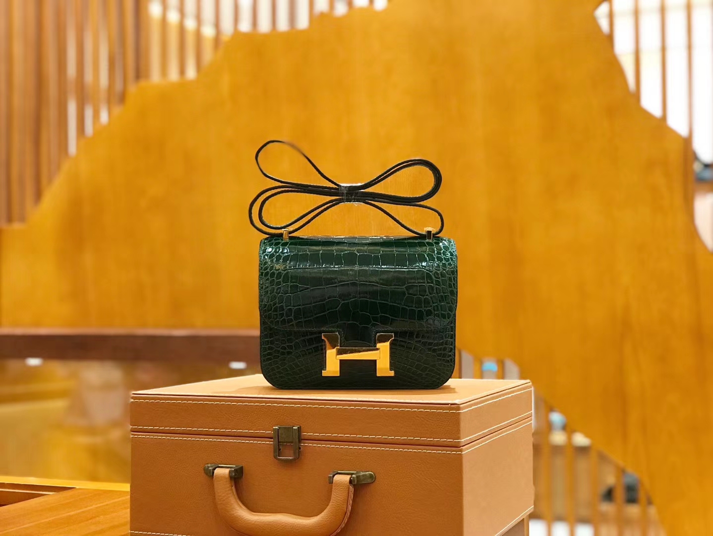Hermès（爱马仕）Constance 18cm 祖母绿 一级美洲鳄 金扣 原版蜜蜡线 顶级手缝