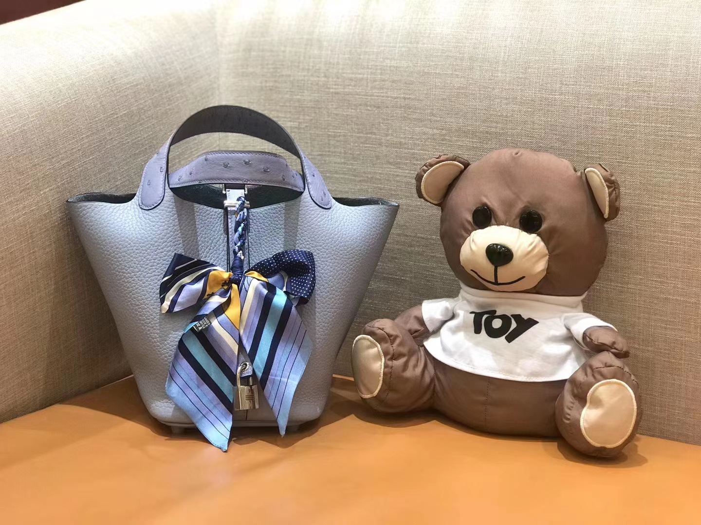 Hermès（爱马仕）菜篮子 18cm 亚麻蓝 鸵鸟皮拼togo小牛皮 原版蜜蜡线 顶级手缝