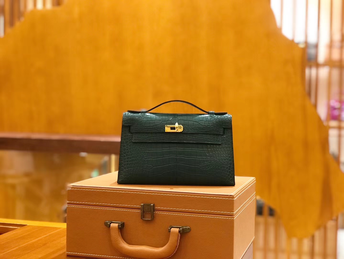 Hermès（爱马仕）Mini kelly 一代 松柏绿 美洲鳄鱼皮 金扣 原版蜜蜡线 顶级手缝