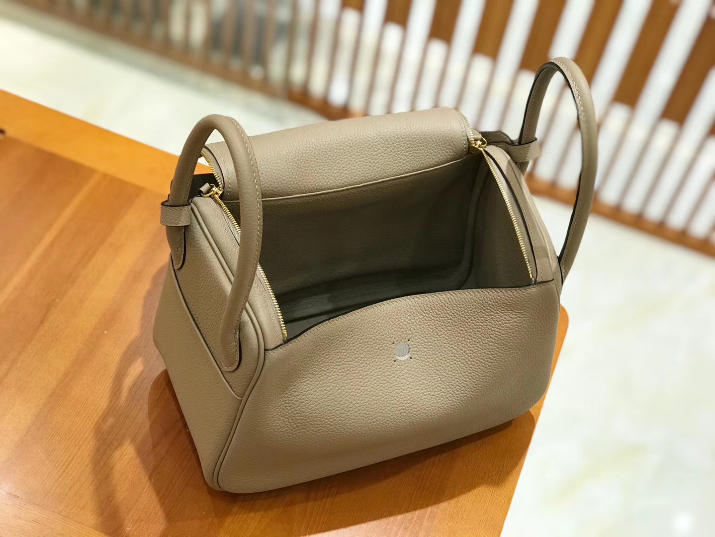 Hermès（爱马仕）Lindy 26cm 斑鸠灰 Togo 牛皮 金扣 原版蜜蜡线 顶级手缝