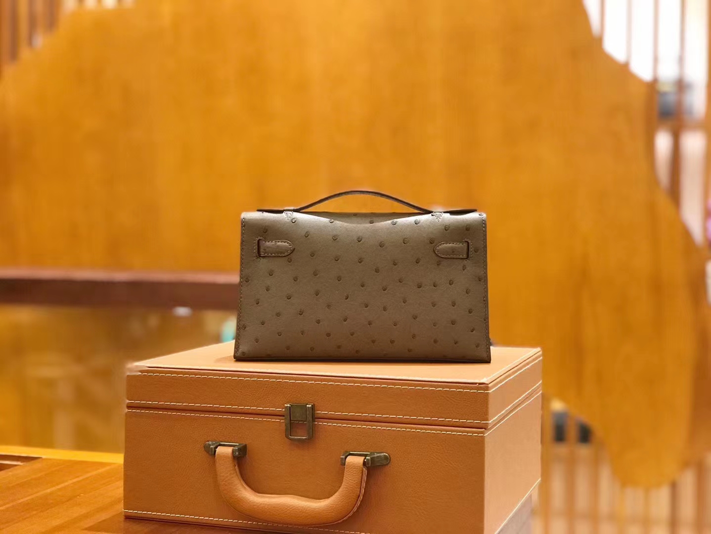 Hermès（爱马仕）Mini kelly一代 摩卡 南非KK鸵鸟皮 金扣 原版蜜蜡线 顶级手缝