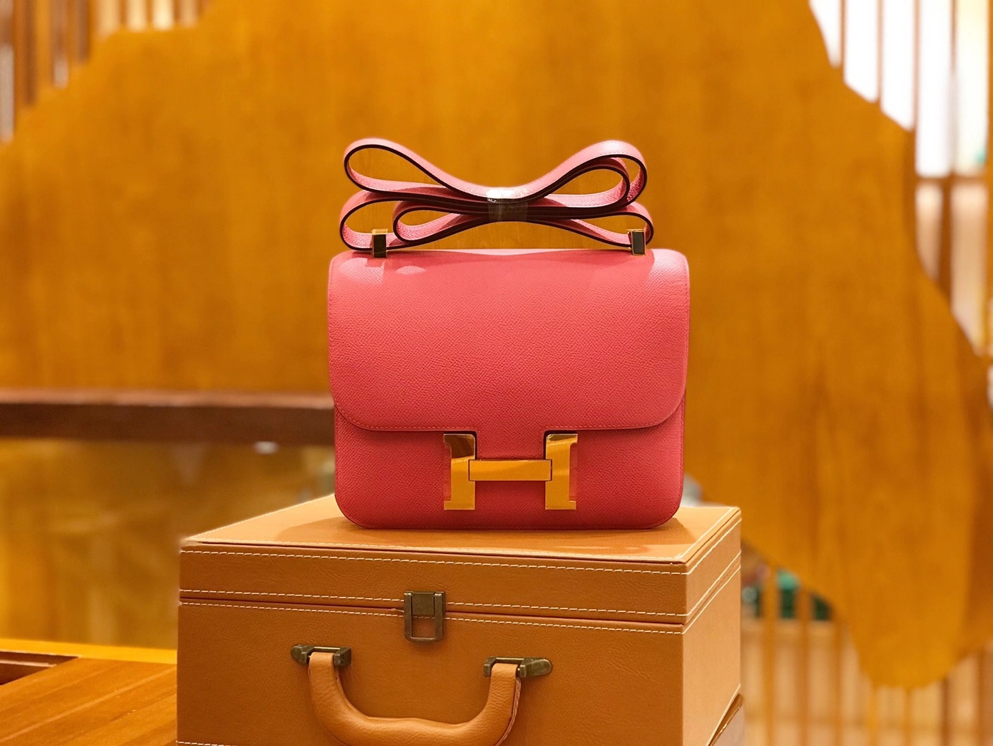 Hermès（爱马仕）Constance 24cm 唇膏粉 Epsom 掌纹小牛皮 金扣 原版蜜蜡线 顶级手缝