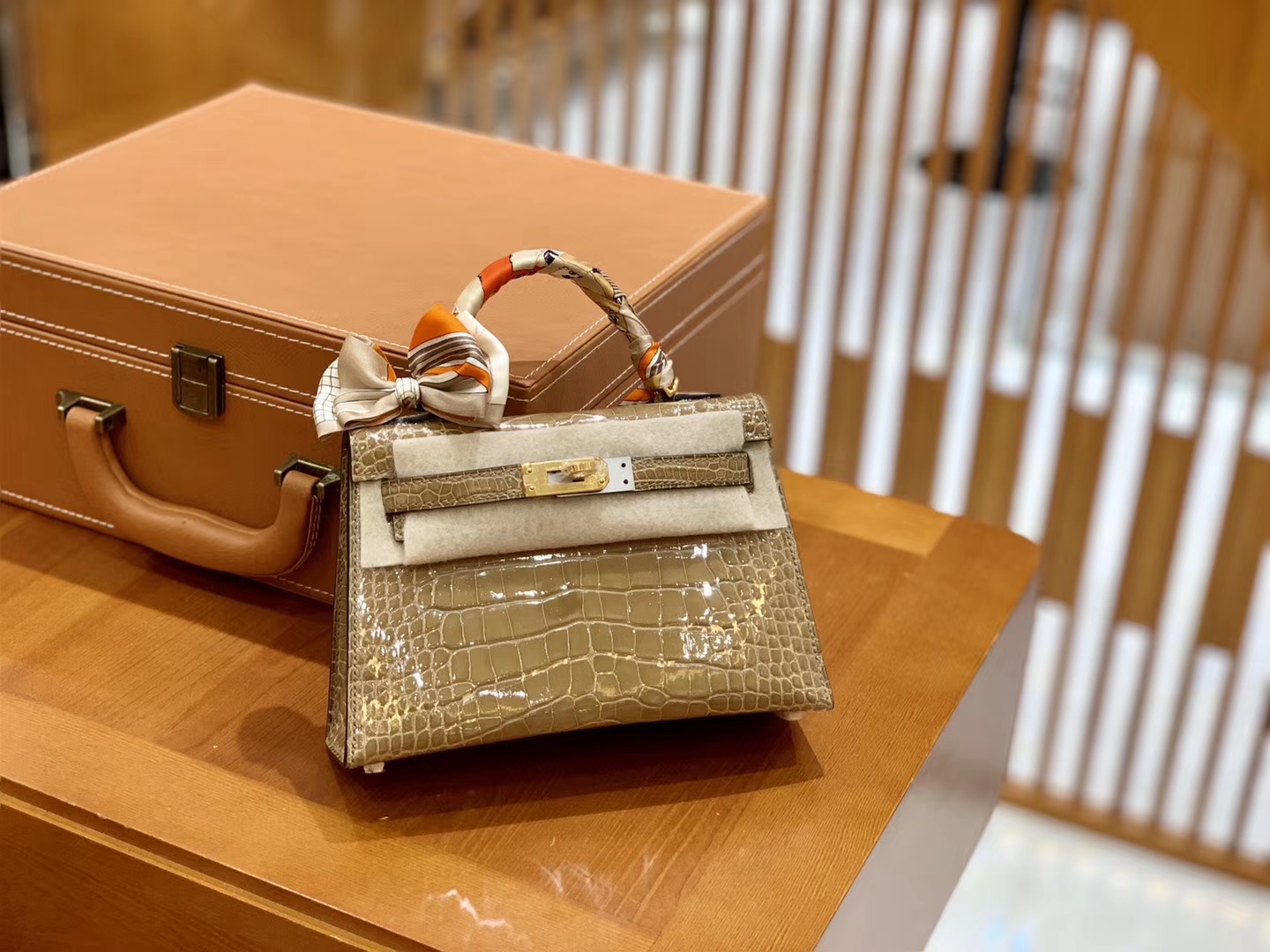 Hermès（爱马仕）Mini Kelly 19cm 赭石色 一级美洲鳄鱼皮 金扣 原版蜜蜡线 顶级手缝