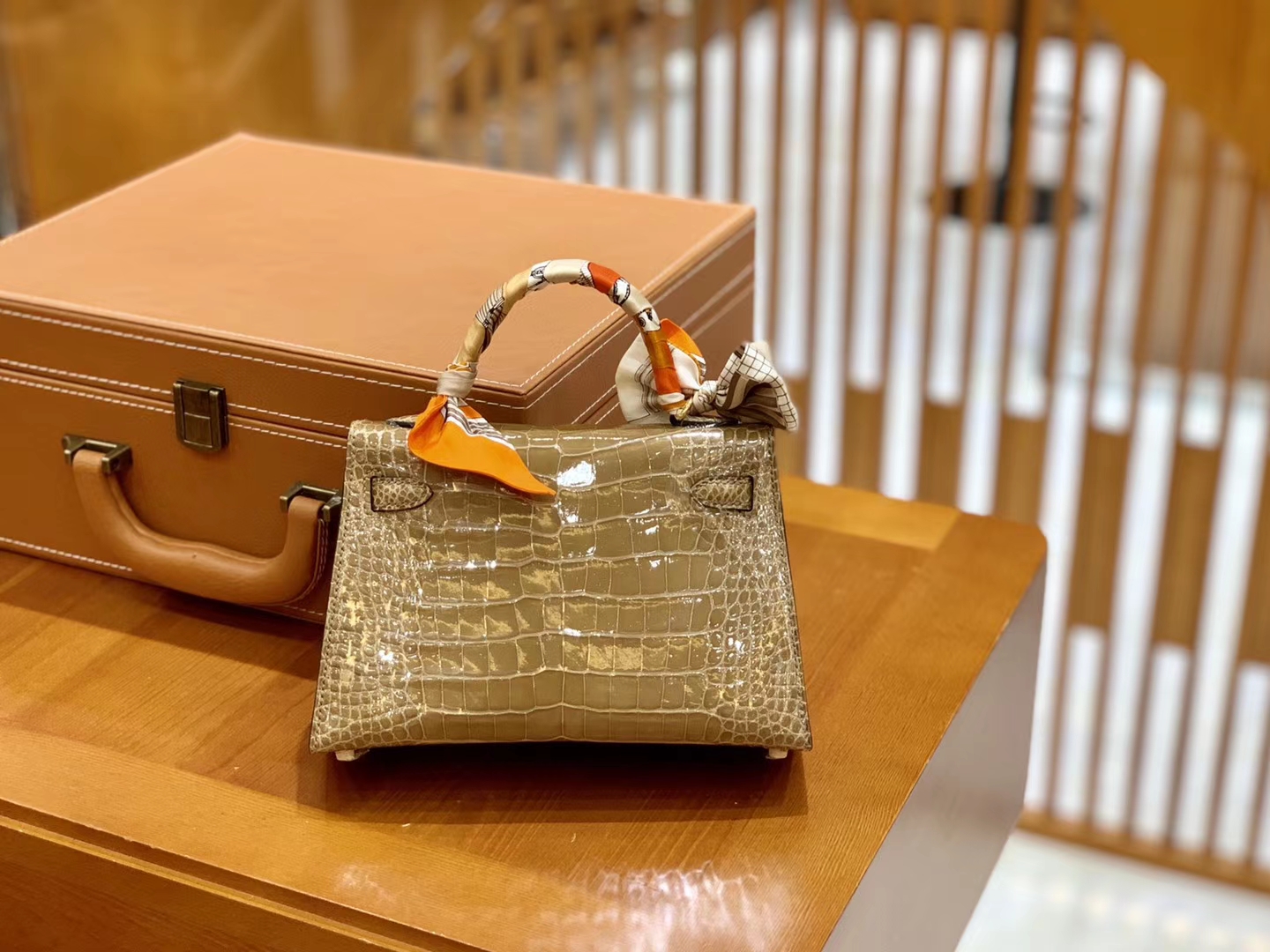 Hermès（爱马仕）Mini Kelly 19cm 赭石色 一级美洲鳄鱼皮 金扣 原版蜜蜡线 顶级手缝