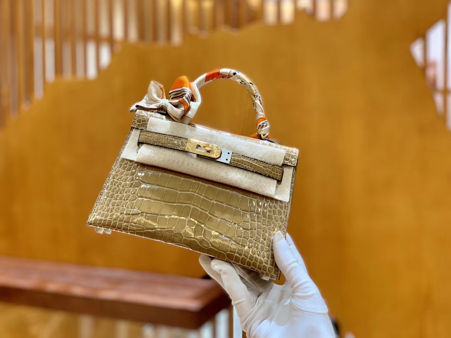 Hermès（爱马仕）Mini Kelly 19cm 赭石色 一级美洲鳄鱼皮 金扣 原版蜜蜡线 顶级手缝