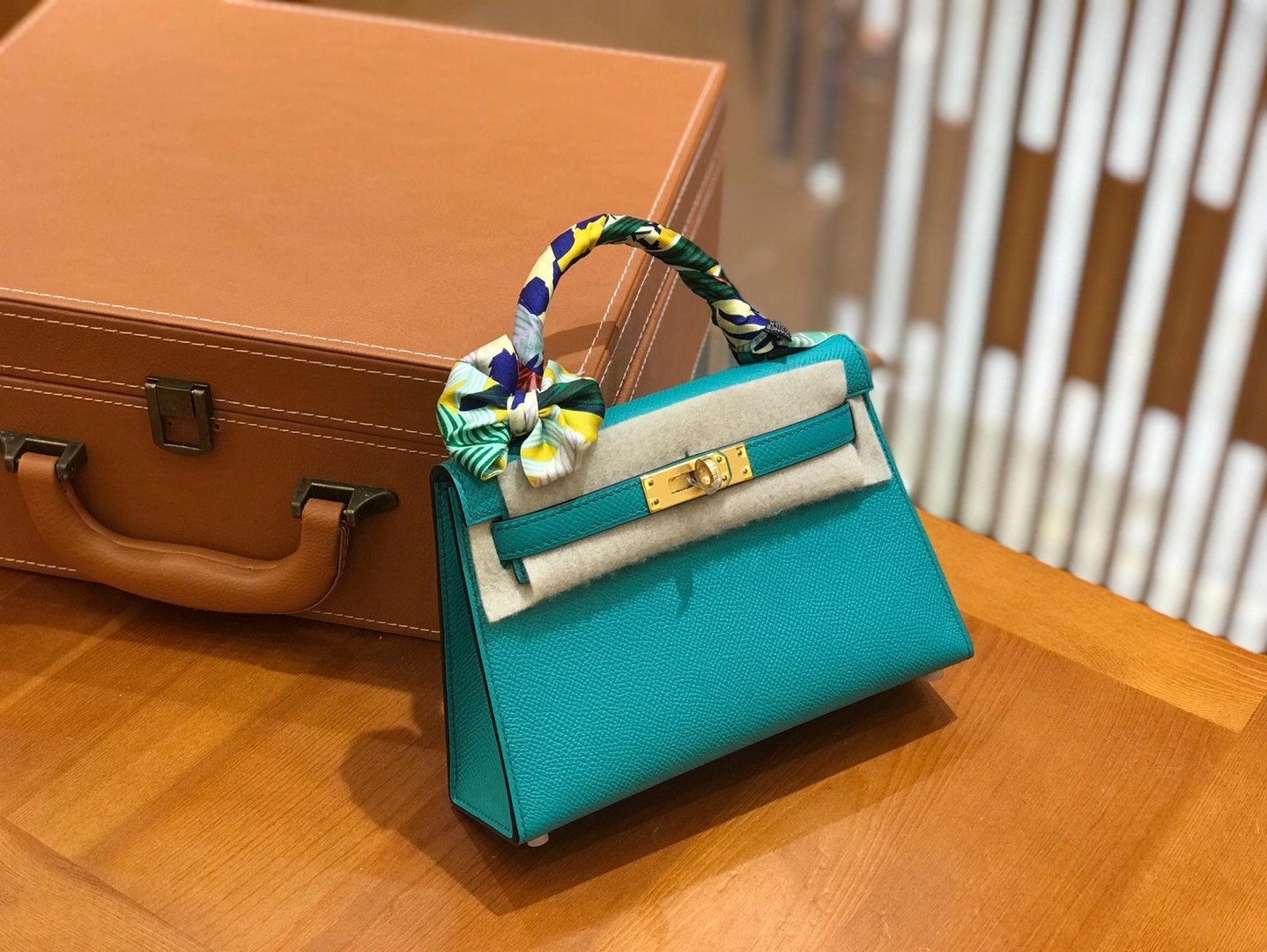Hermès（爱马仕）Mini Kelly 二代 19cm 进口掌纹牛皮 U1维罗纳绿 全手工缝制 高订鳄鱼工序