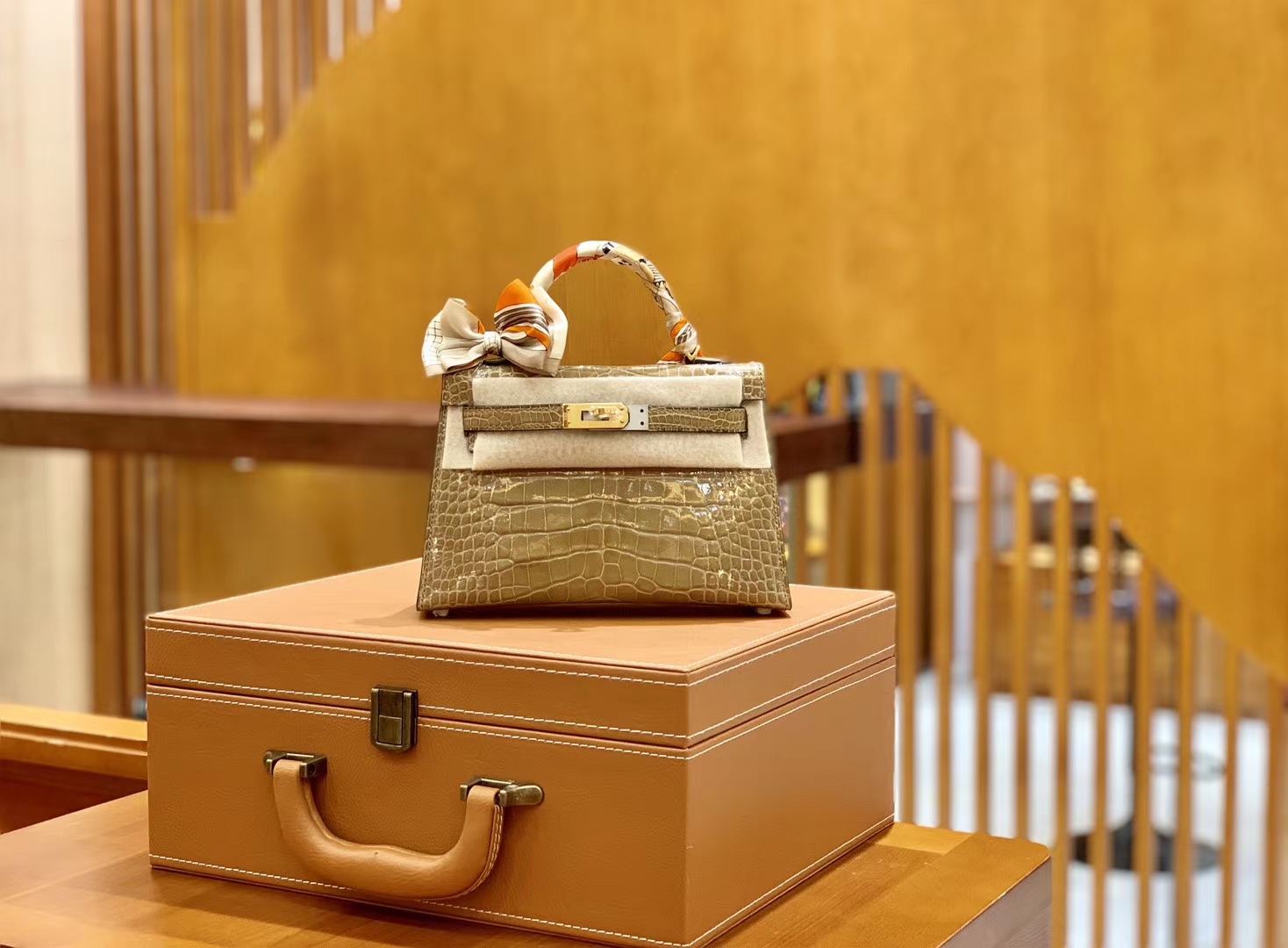 Hermès（爱马仕）Mini Kelly 19cm 赭石色 一级美洲鳄鱼皮 金扣 原版蜜蜡线 顶级手缝