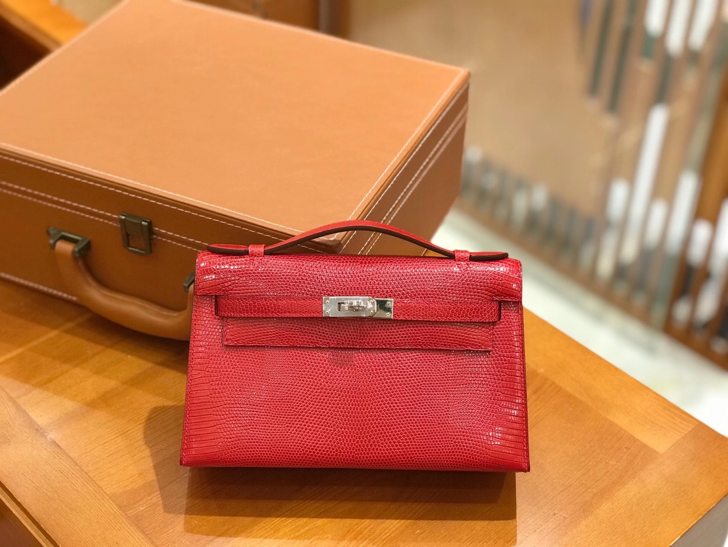 Hermès（爱马仕）Mini Kelly 22cm 大红 南非野生蜥蜴皮 银扣 全手工缝制 顶级高订