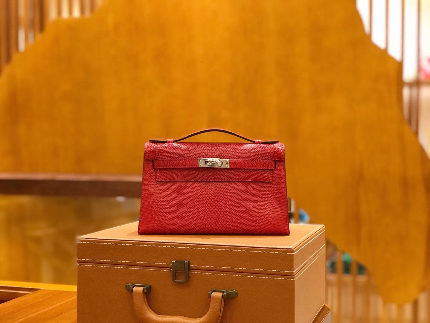Hermès（爱马仕）Mini Kelly 22cm 大红 南非野生蜥蜴皮 银扣 全手工缝制 顶级高订