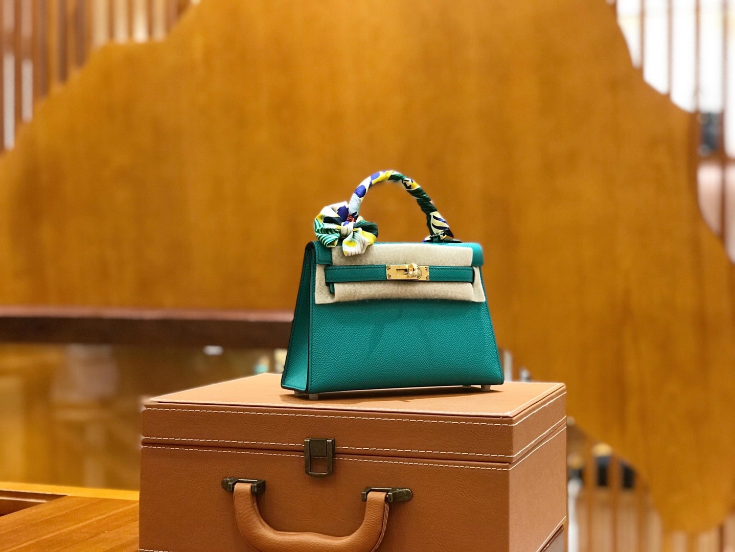 Hermès（爱马仕）Mini Kelly 二代 19cm 进口掌纹牛皮 U1维罗纳绿 全手工缝制 高订鳄鱼工序