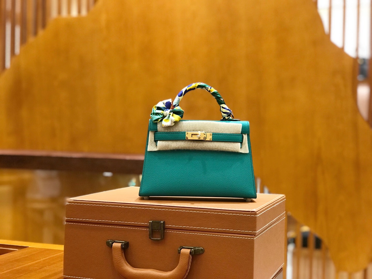Hermès（爱马仕）Mini Kelly 二代 19cm 进口掌纹牛皮 U1维罗纳绿 全手工缝制 高订鳄鱼工序