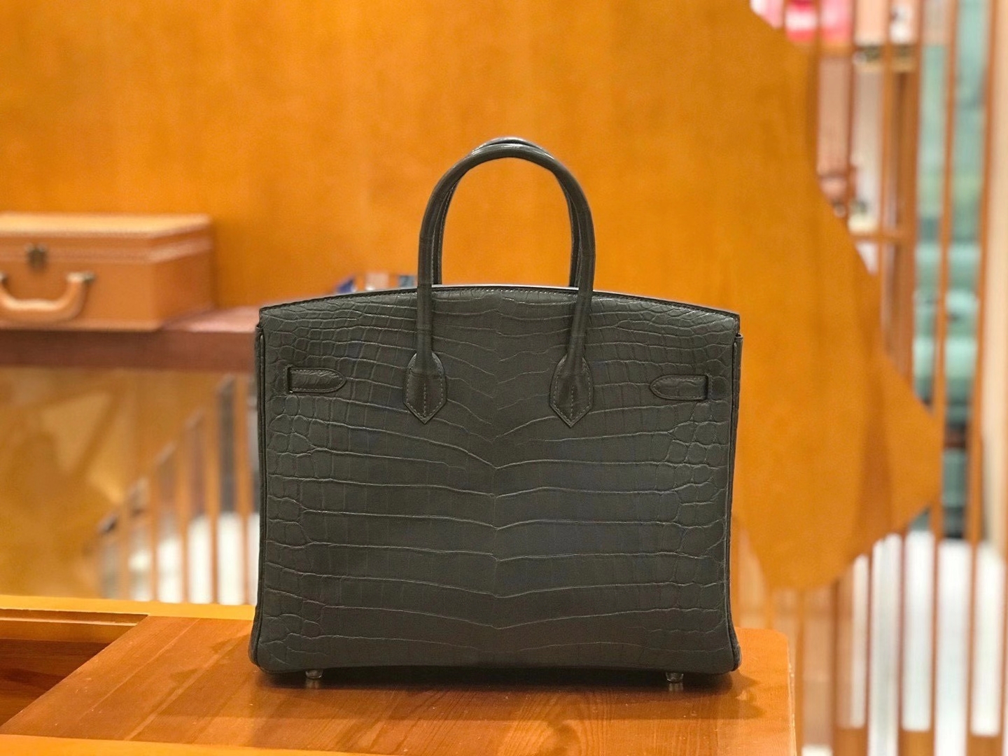 Hermès（爱马仕）Birkin 35cm 鳄鱼皮 铁灰 金扣 全手工缝制