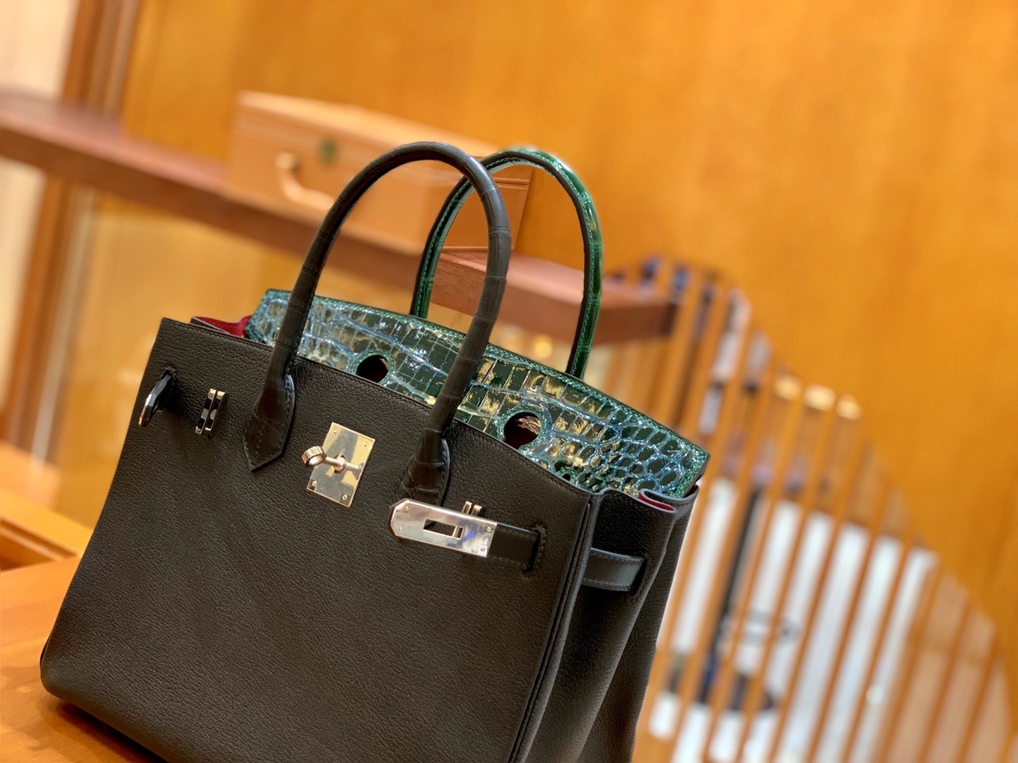 Hermès（爱马仕）Birkin touch 30cm 进口鳄鱼皮拼山羊皮 原版蜜蜡线 顶级工艺缝制
