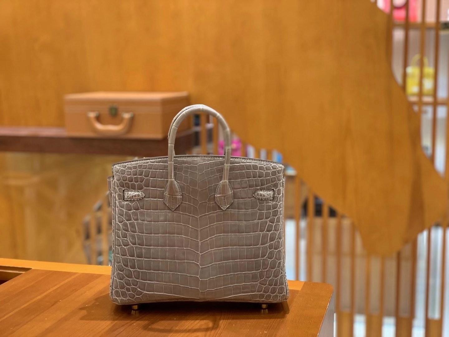 Hermès（爱马仕）Birkin 25cm 尼罗鳄鱼皮 大象灰 金扣 新增现货