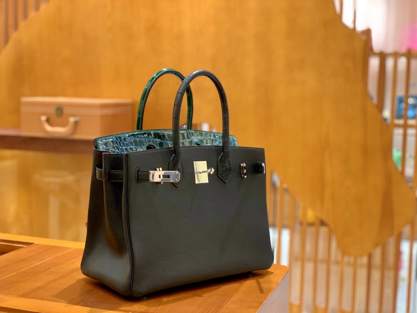 Hermès（爱马仕）Birkin touch 30cm 进口鳄鱼皮拼山羊皮 原版蜜蜡线 顶级工艺缝制