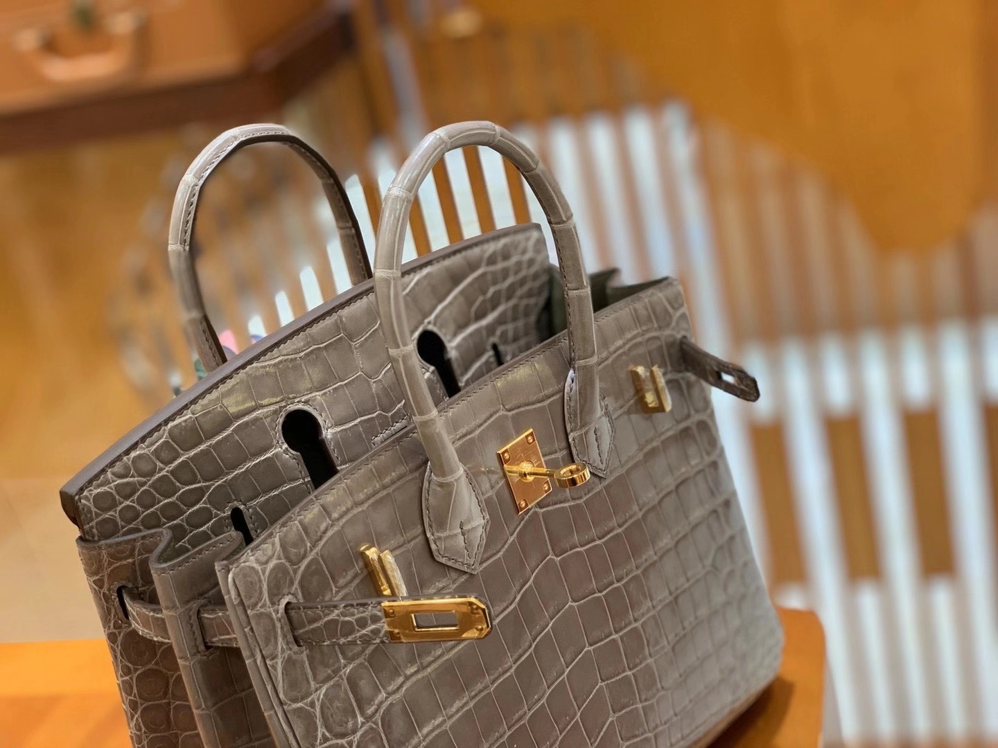 Hermès（爱马仕）Birkin 25cm 尼罗鳄鱼皮 大象灰 金扣 新增现货