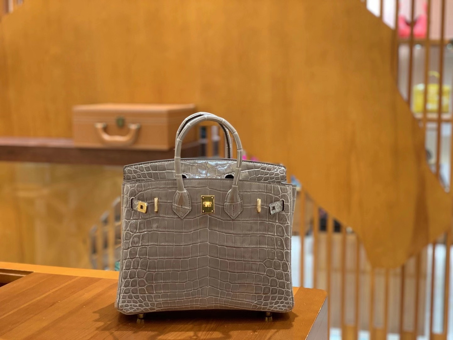 Hermès（爱马仕）Birkin 25cm 尼罗鳄鱼皮 大象灰 金扣 新增现货