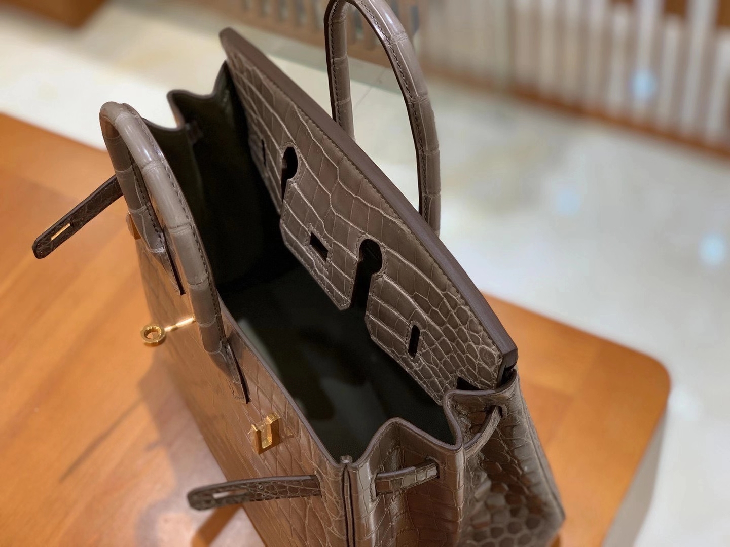 Hermès（爱马仕）Birkin 25cm 尼罗鳄鱼皮 大象灰 金扣 新增现货