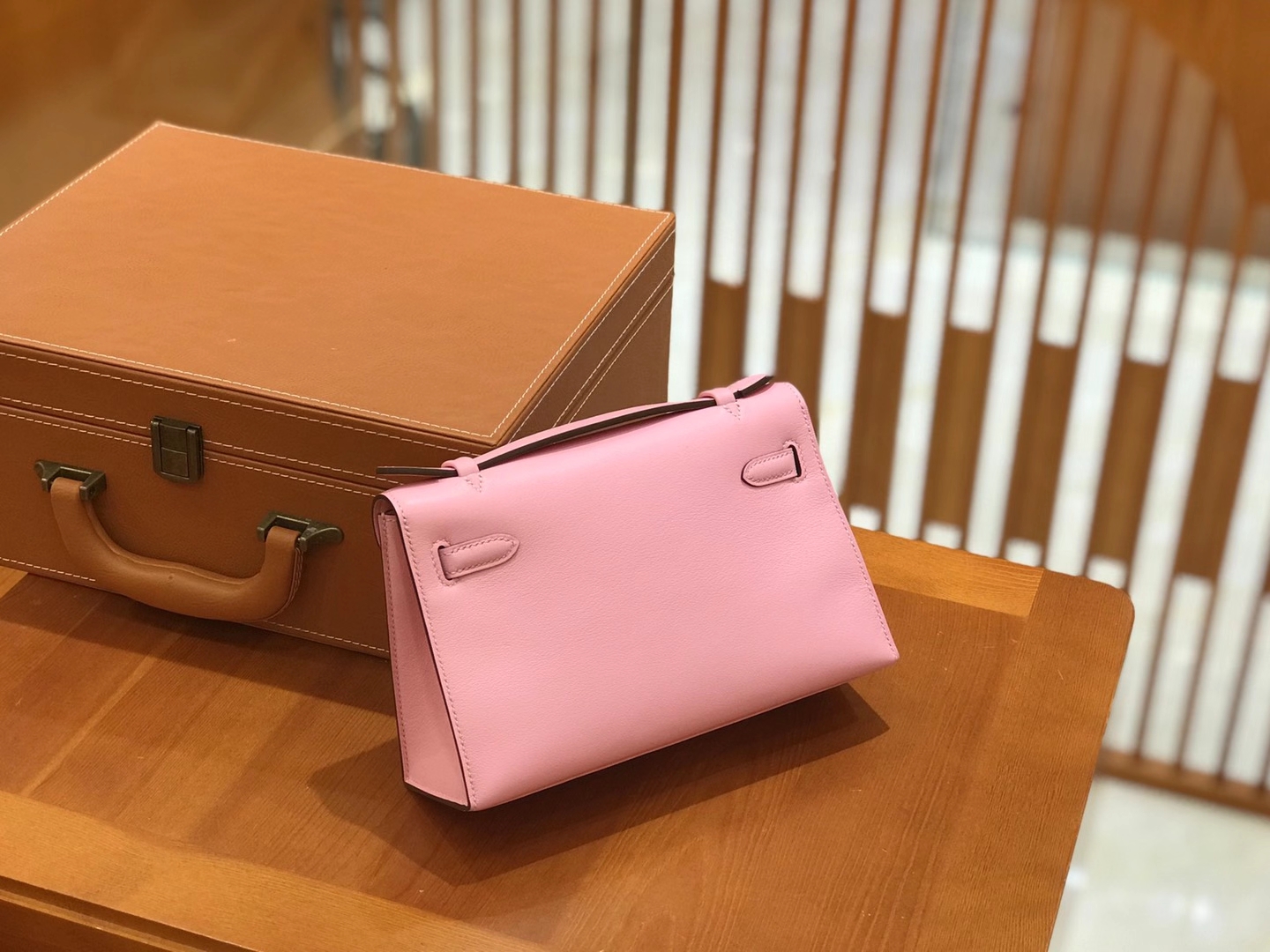 Hermès（爱马仕）Mini Kelly 一代 樱花粉 swift皮 银扣 原版蜜蜡线 顶级手工缝制