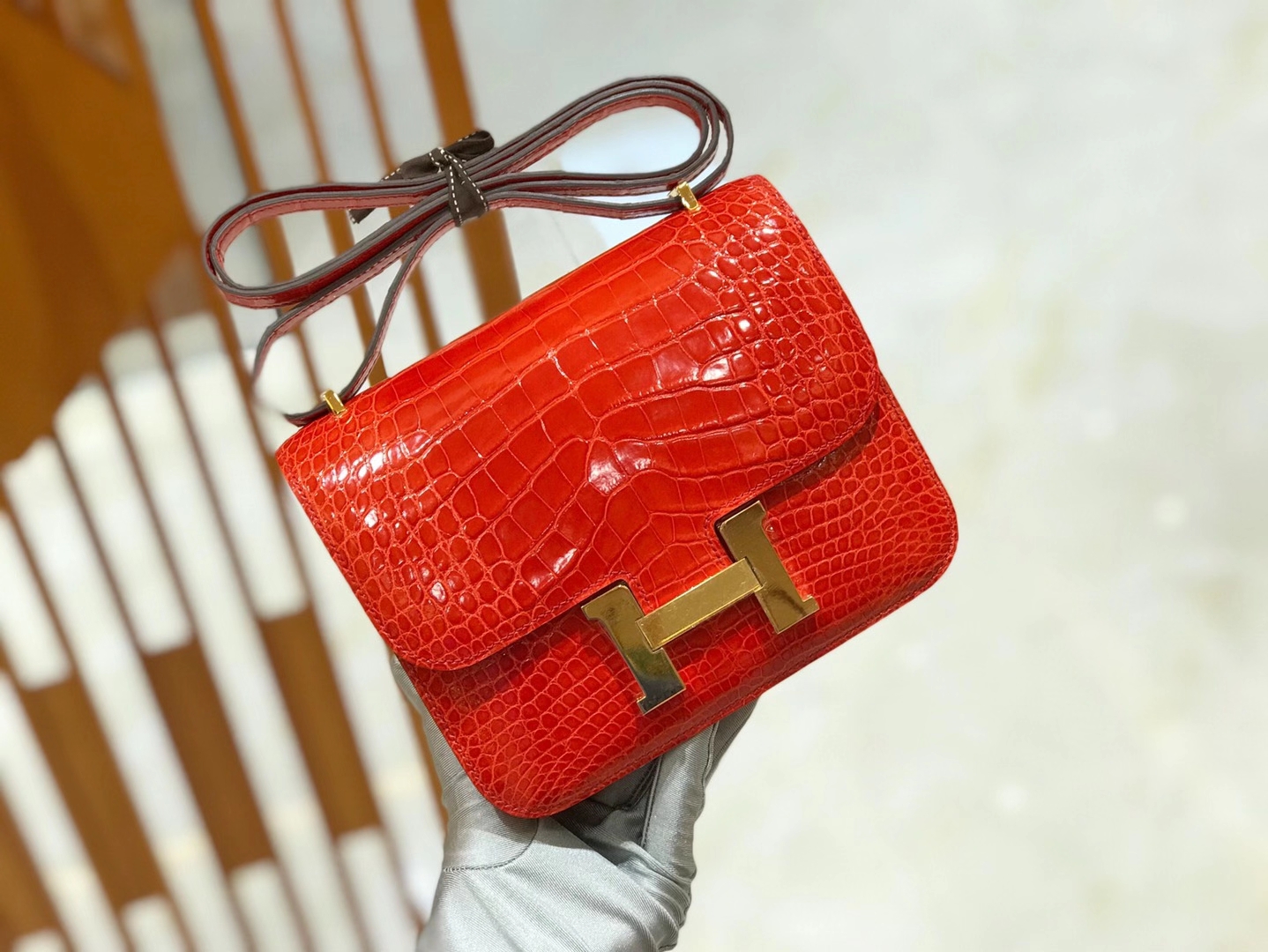 Hermès（爱马仕）Constance 18cm 法拉利红 一级美洲鳄鱼皮 金扣 原版蜜蜡线 顶级手工缝制