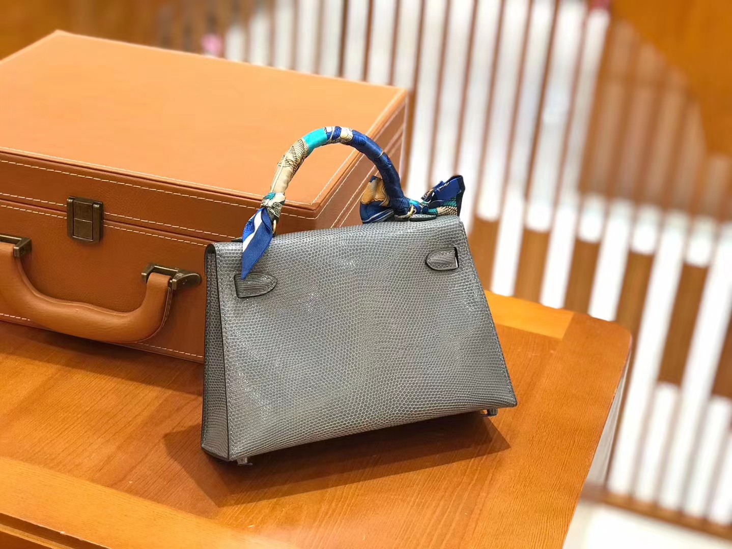 Hermès（爱马仕）Mini kelly二代 杏仁绿 南非野生蜥蜴皮 金扣 原版蜜蜡线 顶级手工缝制