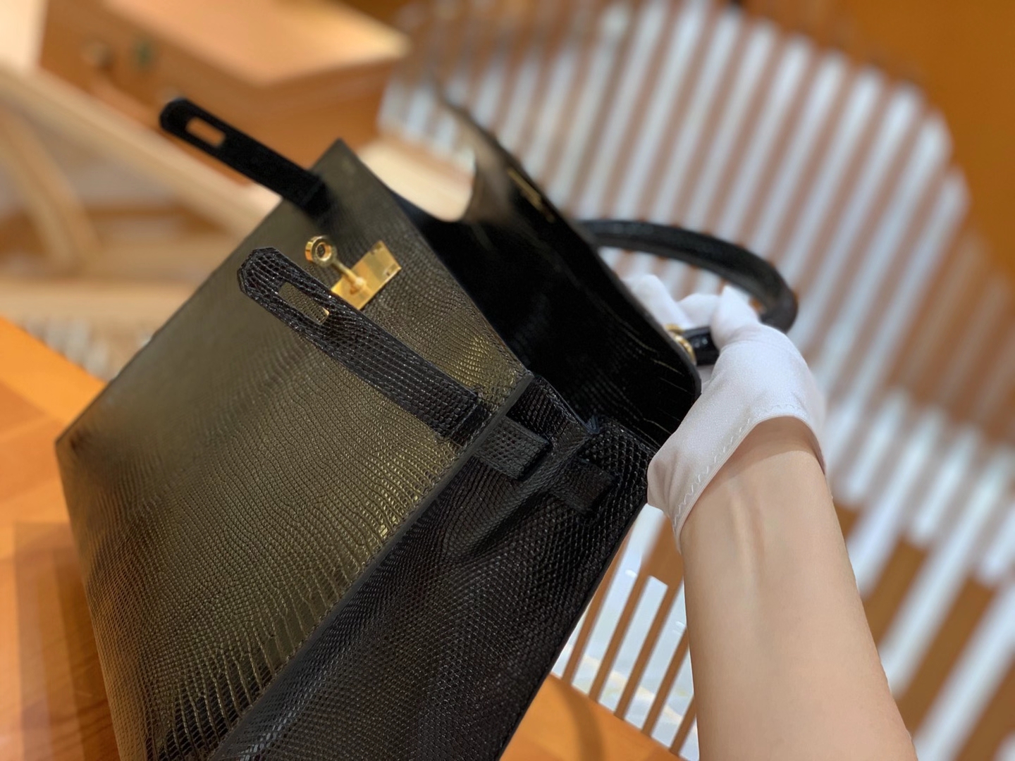 Hermès（爱马仕）Kelly 28cm 经典黑 金扣 南非野生蜥蜴皮 原版蜜蜡线 顶级手工缝制