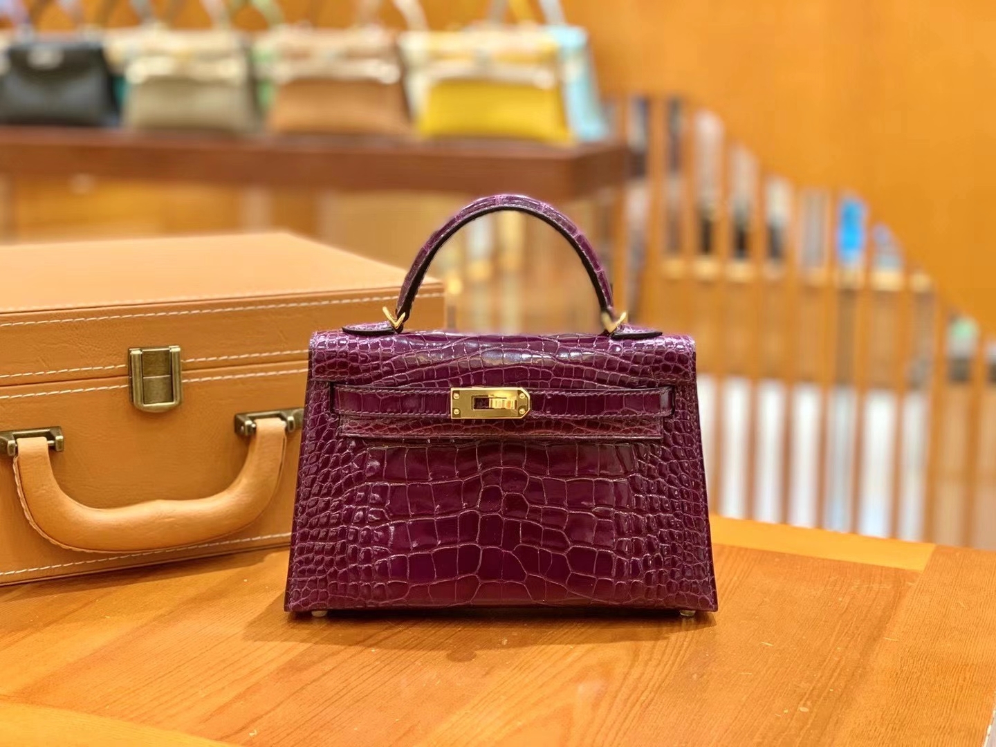 Hermès（爱马仕）Mini Kelly 二代 19cm 葡萄紫 一级美洲鳄鱼皮 原版蜜蜡线 顶级手缝版本