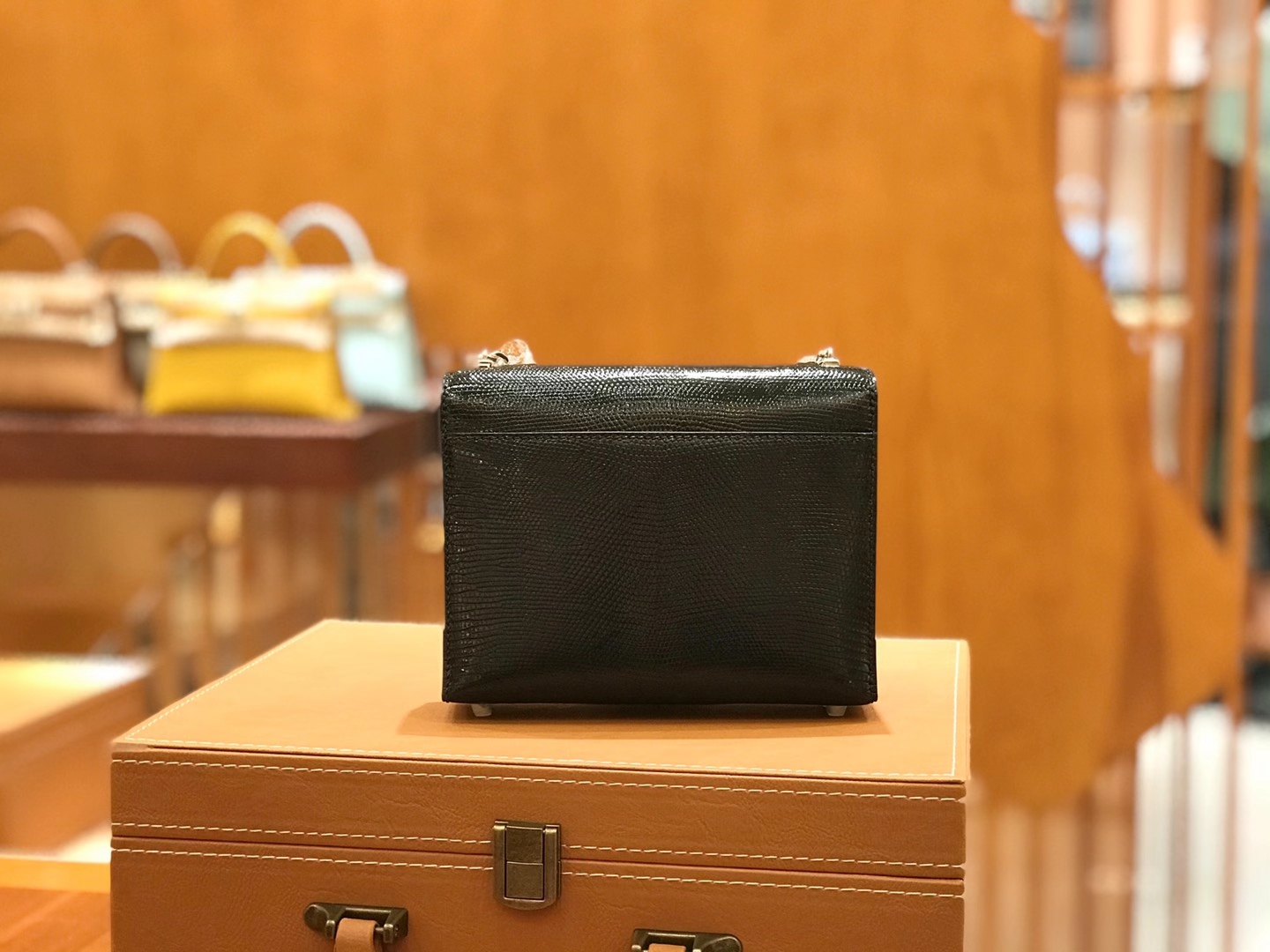 Hermès（爱马仕）Verrou 手枪包17cm 经典黑 银扣 南非野生蜥蜴皮 原版蜜蜡线 顶级手工缝制