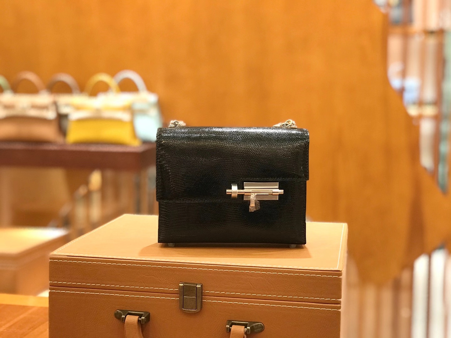 Hermès（爱马仕）Verrou 手枪包17cm 经典黑 银扣 南非野生蜥蜴皮 原版蜜蜡线 顶级手工缝制