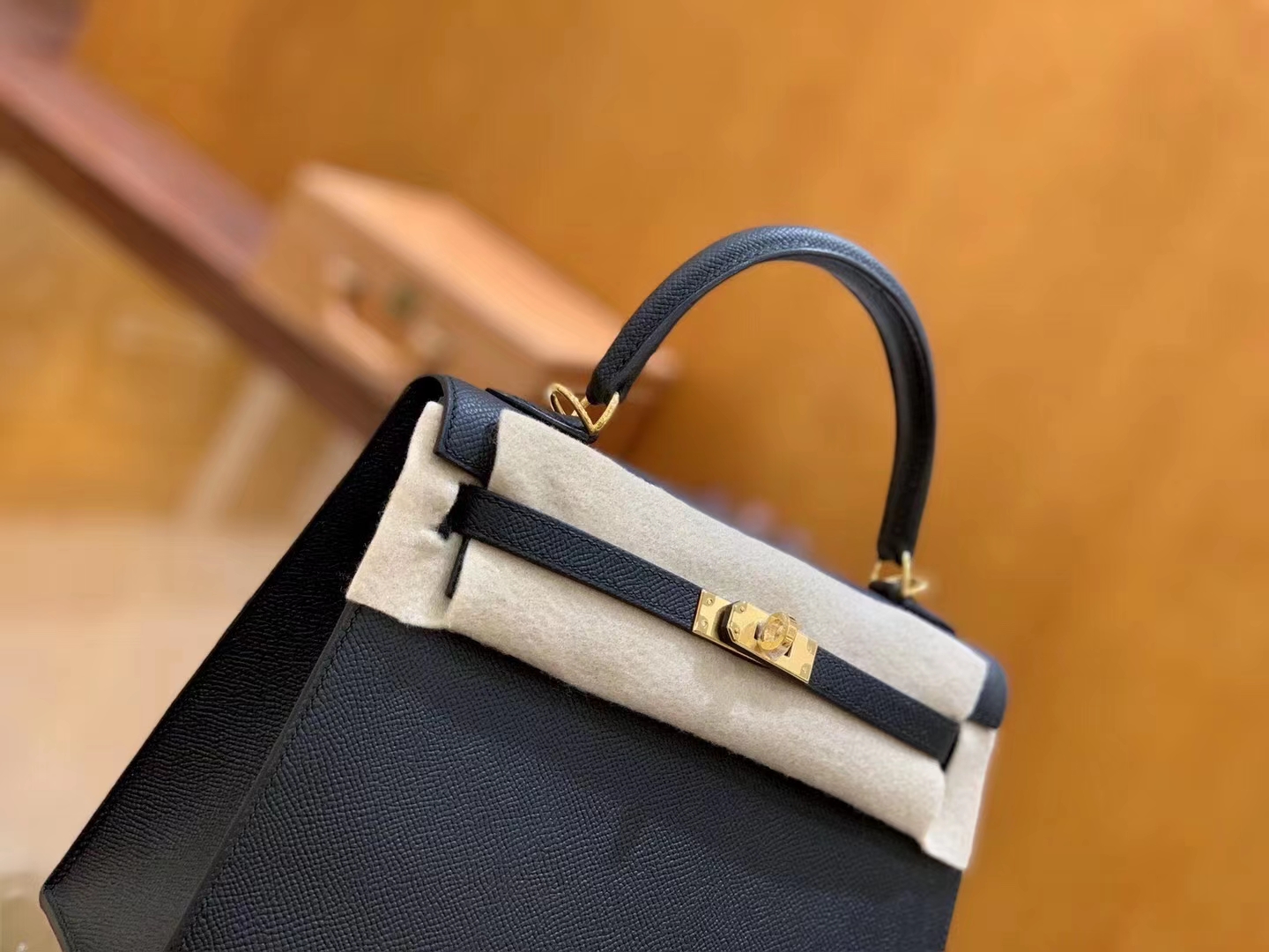 Hermès（爱马仕）Kelly 25cm 经典黑 金扣 Epsom掌纹皮 原版蜜蜡线 顶级手工缝制
