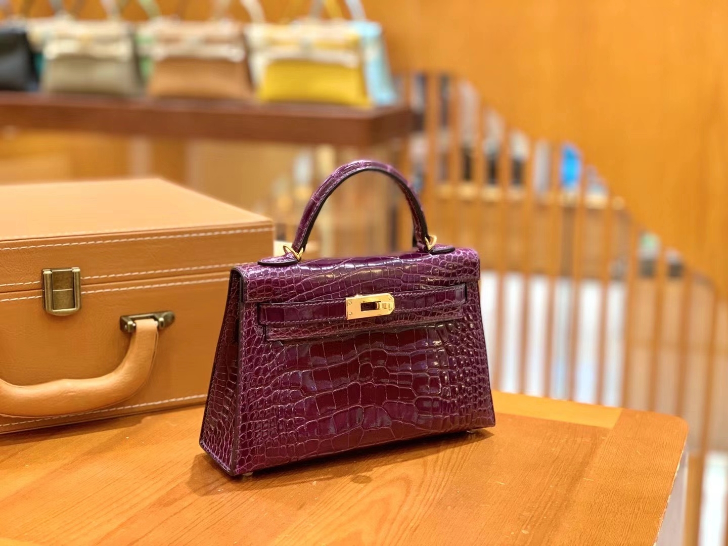 Hermès（爱马仕）Mini Kelly 二代 19cm 葡萄紫 一级美洲鳄鱼皮 原版蜜蜡线 顶级手缝版本
