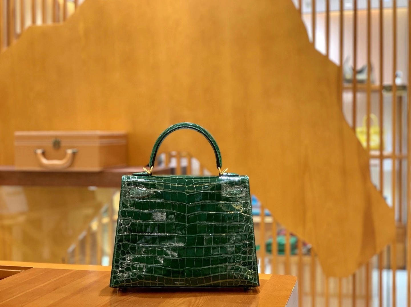 Hermès（爱马仕）Kelly 25cm 祖母绿 金扣 一级尼罗鳄鱼皮 原版蜜蜡线 顶级手工缝制