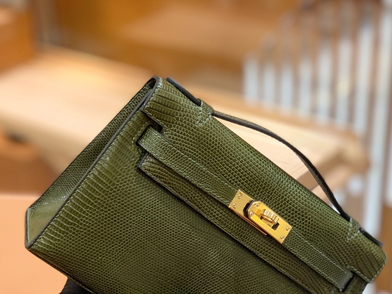 Hermès（爱马仕）Mini Kelly 22cm（迷你一代）南非野生蜥蜴皮 橄榄绿 金扣 原版蜜蜡线 顶级手工缝制