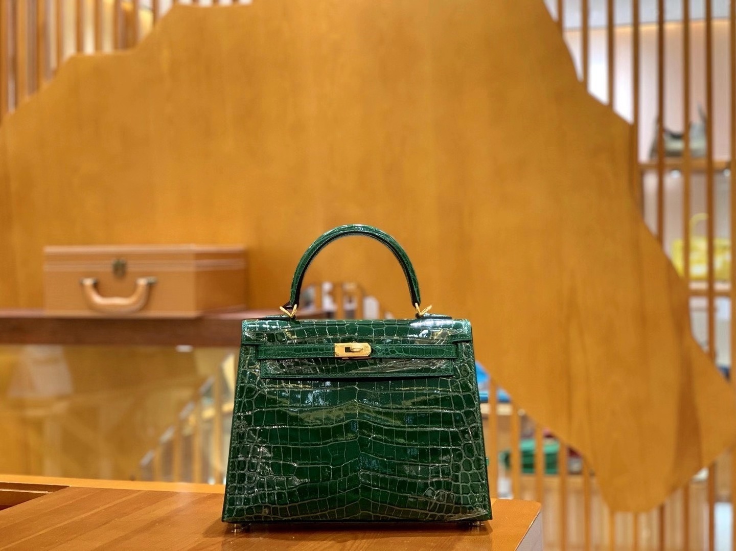 Hermès（爱马仕）Kelly 25cm 祖母绿 金扣 一级尼罗鳄鱼皮 原版蜜蜡线 顶级手工缝制