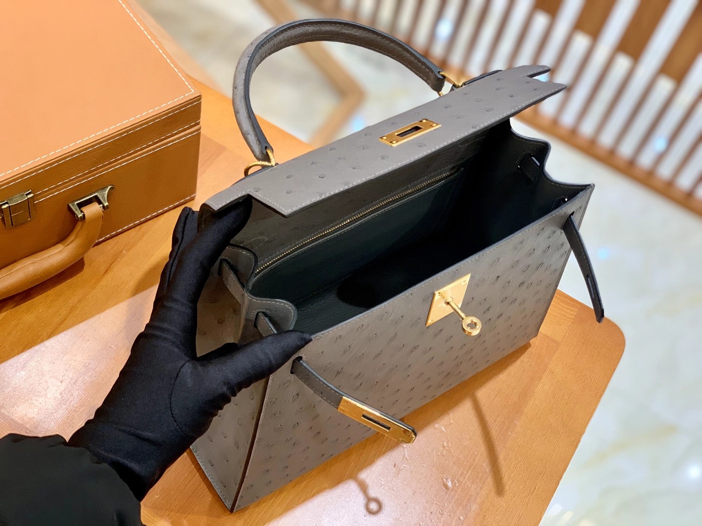Hermès（爱马仕）Kelly 28cm 玛瑙灰 金扣 南非KK级鸵鸟皮 原版蜜蜡线 顶级手缝版本