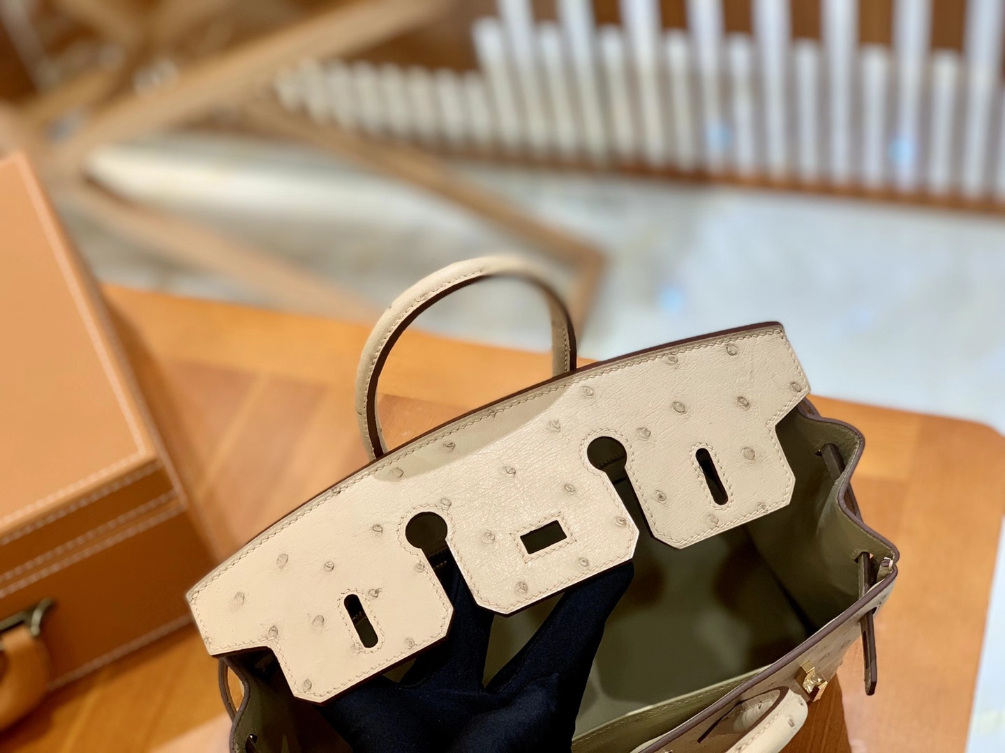 Hermès（爱马仕）Birkin 25cm 杏色 金扣 南非KK级鸵鸟皮 原版蜜蜡线 顶级手缝版本