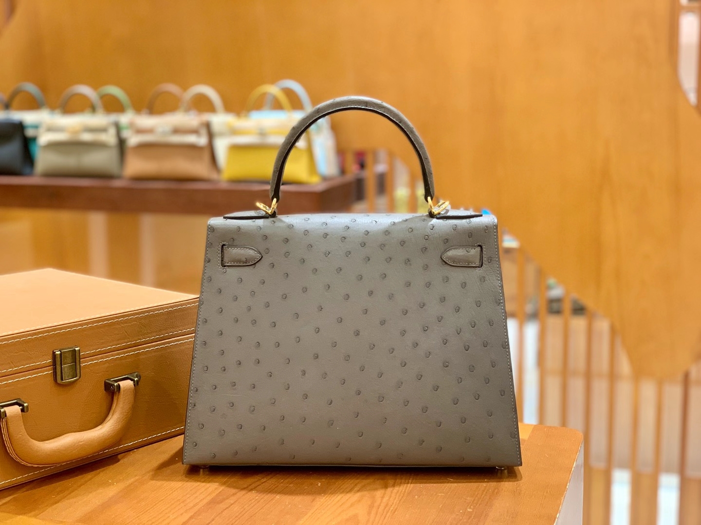 Hermès（爱马仕）Kelly 28cm 玛瑙灰 金扣 南非KK级鸵鸟皮 原版蜜蜡线 顶级手缝版本