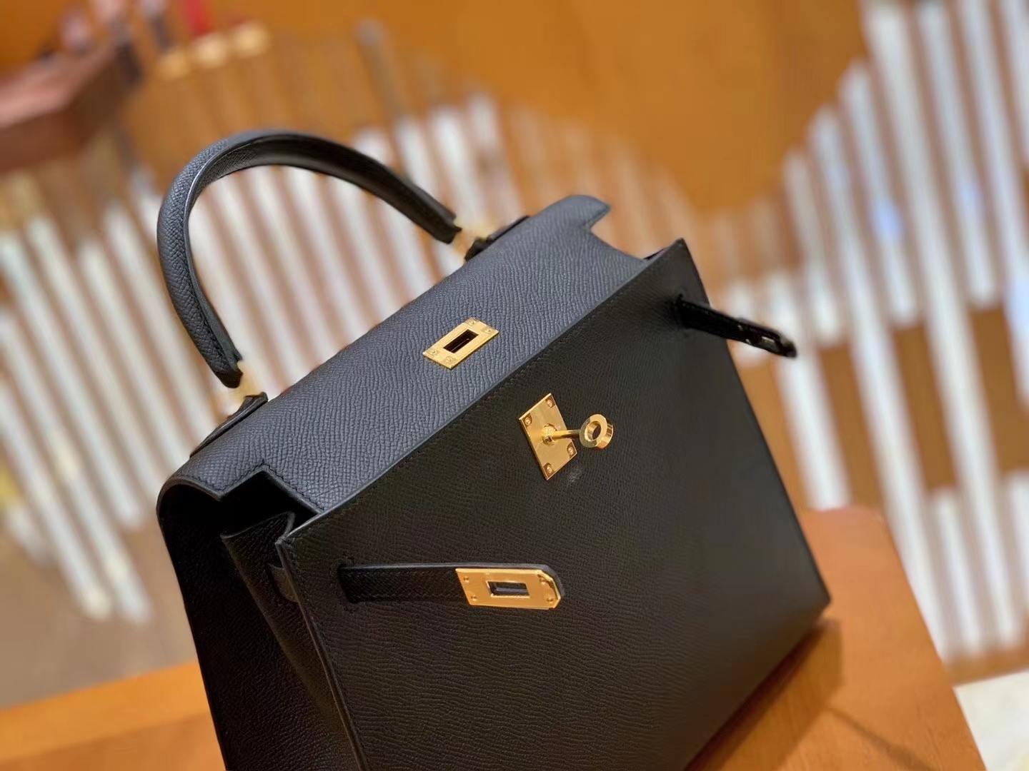 Hermès（爱马仕）Kelly 25cm 经典黑 金扣 Epsom掌纹皮 原版蜜蜡线 顶级手工缝制