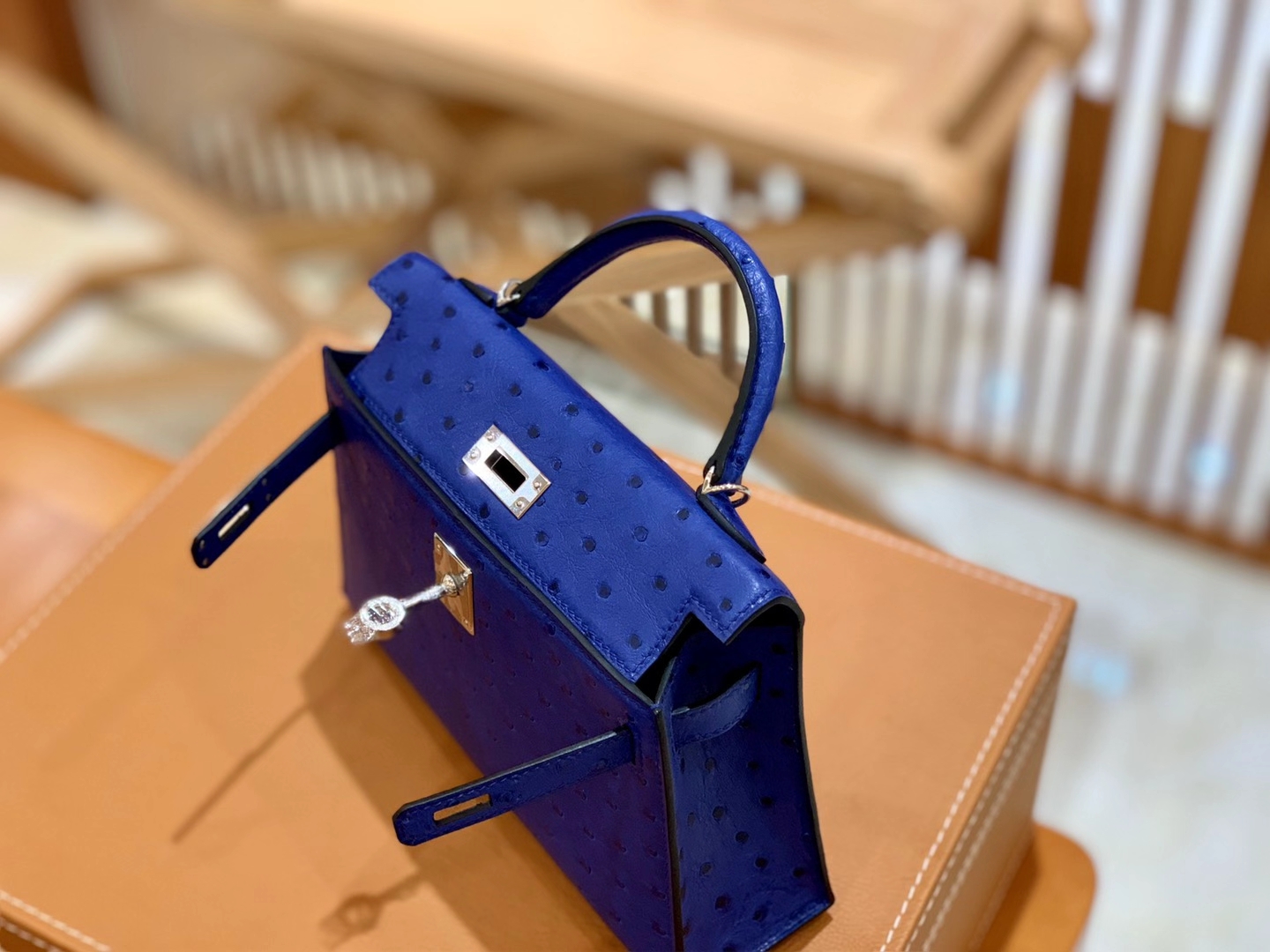 Hermès（爱马仕）Mini Kelly 二代 鸢尾蓝 银扣 南非KK级鸵鸟皮 原版蜜蜡线 顶级全手工缝制