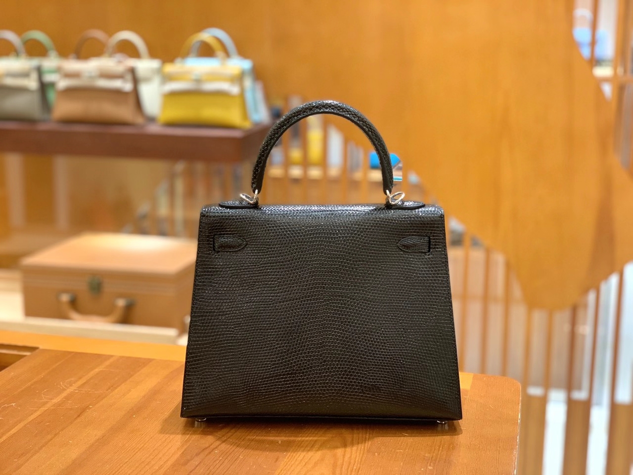 Hermès（爱马仕）Kelly 25cm 经典黑 南非野生蜥蜴皮 银扣 原版蜜蜡线 顶级手工缝制