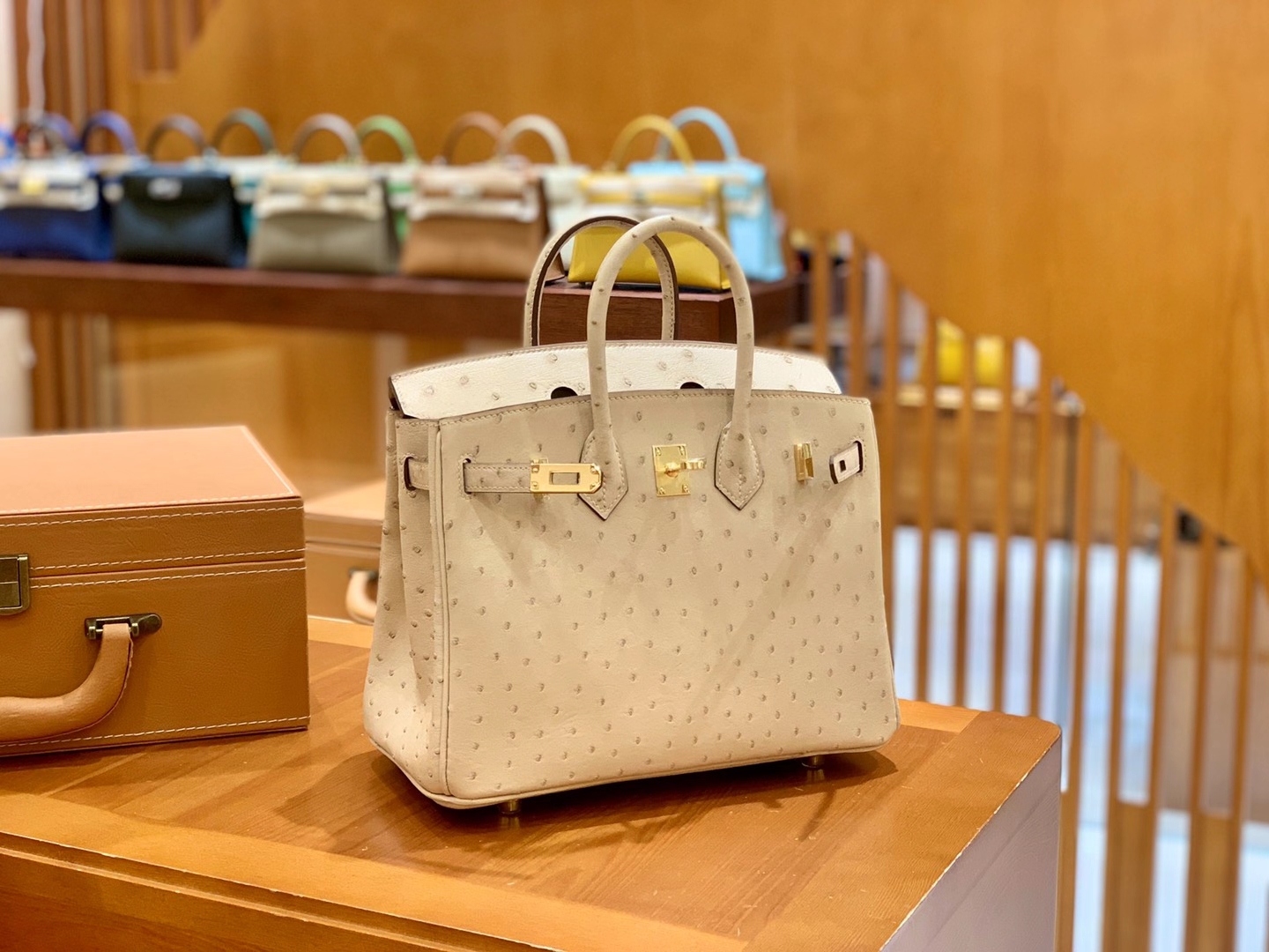 Hermès（爱马仕）Birkin 25cm 杏色 金扣 南非KK级鸵鸟皮 原版蜜蜡线 顶级手缝版本