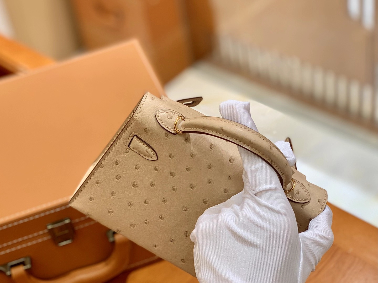 Hermès（爱马仕）Mini Kelly 二代 杏色 南非KK级鸵鸟皮 金扣 原版蜜蜡线 顶级手缝