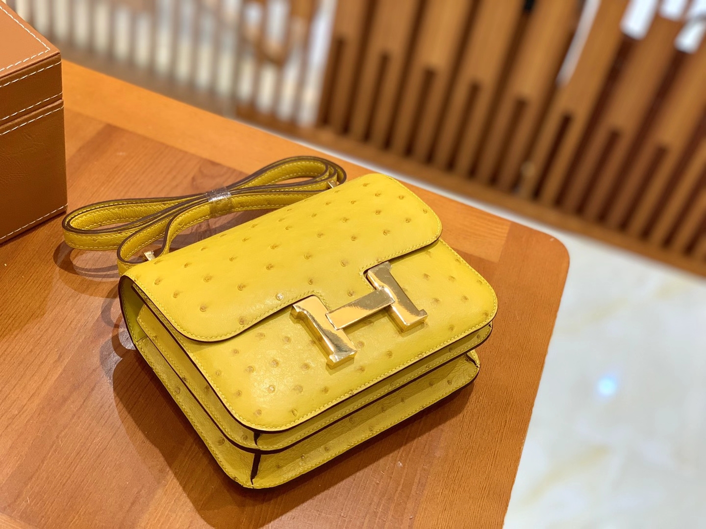 Hermès（爱马仕）Constance 18cm 那不勒斯黄 金扣 南非KK级鸵鸟皮 原版蜜蜡线 顶级手缝版本