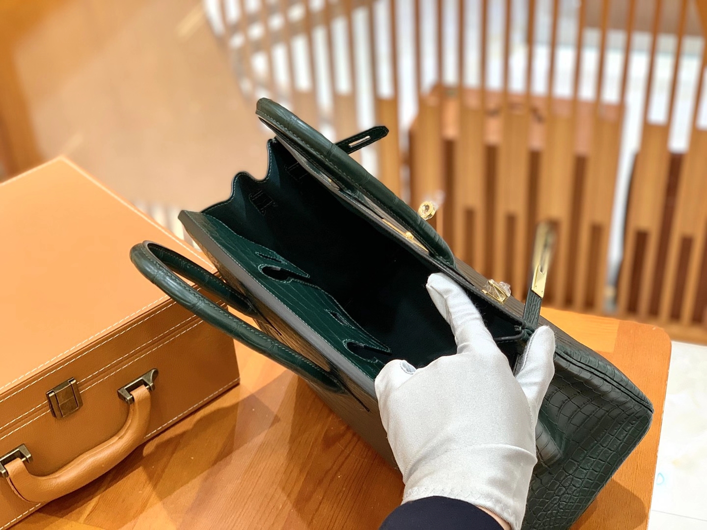 Hermès（爱马仕）新增现货 Birkin 30cm 松柏绿 金扣 一级尼罗鳄皮 原版蜜蜡线 顶级手缝版本