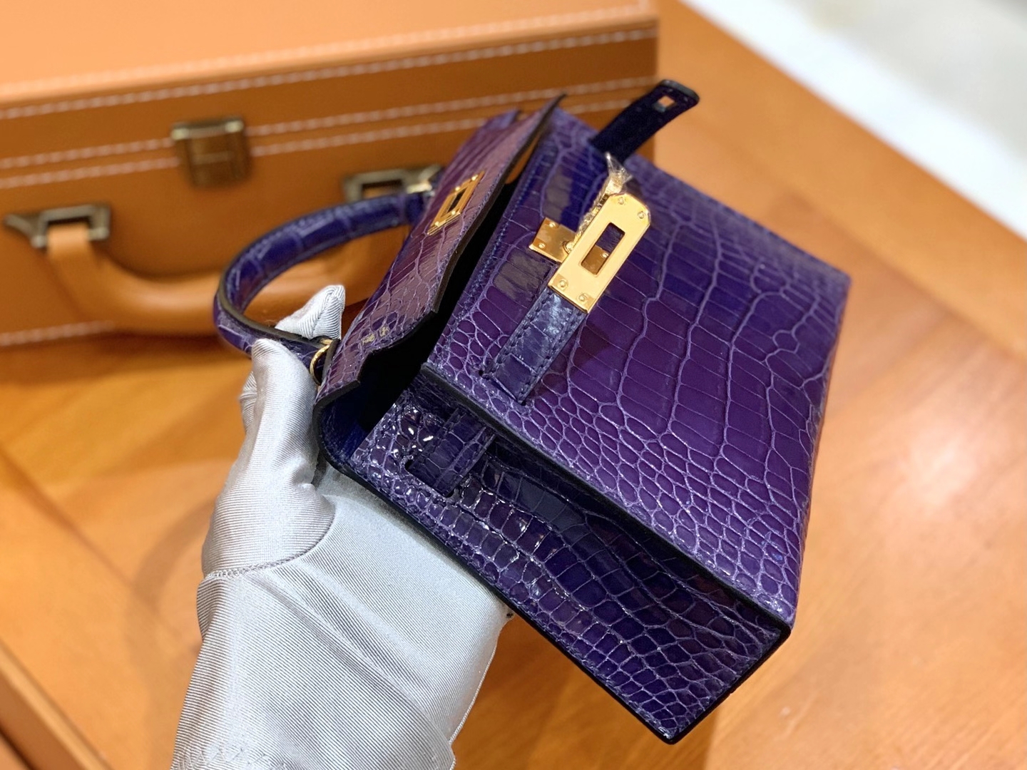 Hermès（爱马仕）Mini Kelly 二代 葡萄紫 金扣 一级美洲鳄鱼皮 原版蜜蜡线 顶级手缝版本