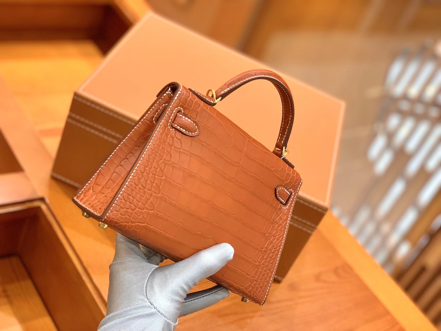 Hermès（爱马仕）Mini Kelly 二代 金棕色 金扣 一级美洲鳄鱼皮 原版蜜蜡线 顶级手缝版本