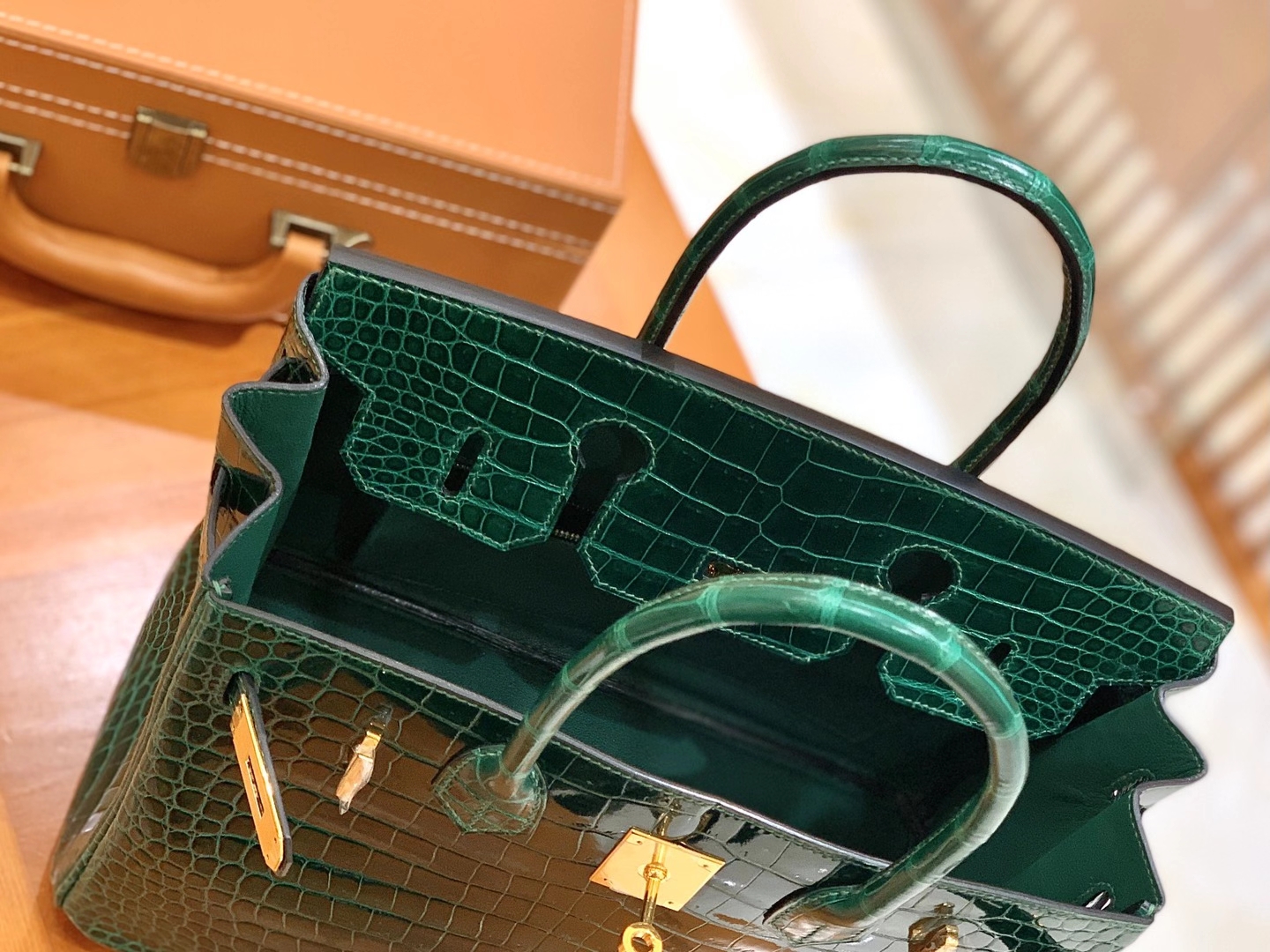 Hermès（爱马仕）Birkin 30cm 祖母绿 金扣 一级野生湾鳄 倒“V”原版蜜蜡线 顶级手缝版本