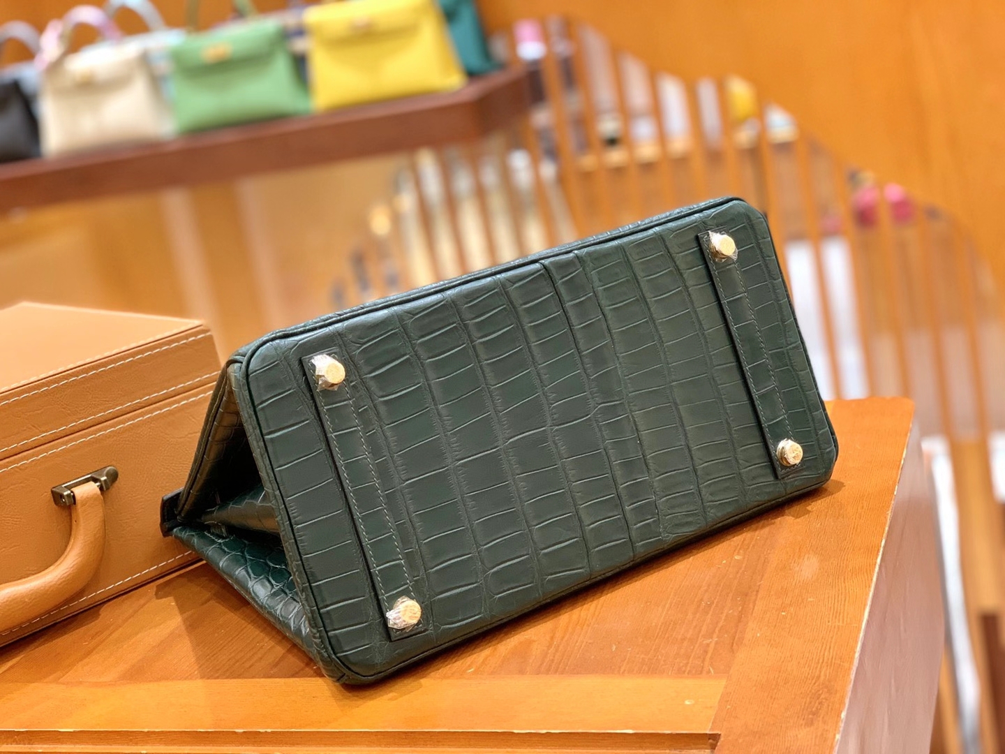 Hermès（爱马仕）新增现货 Birkin 30cm 松柏绿 金扣 一级尼罗鳄皮 原版蜜蜡线 顶级手缝版本