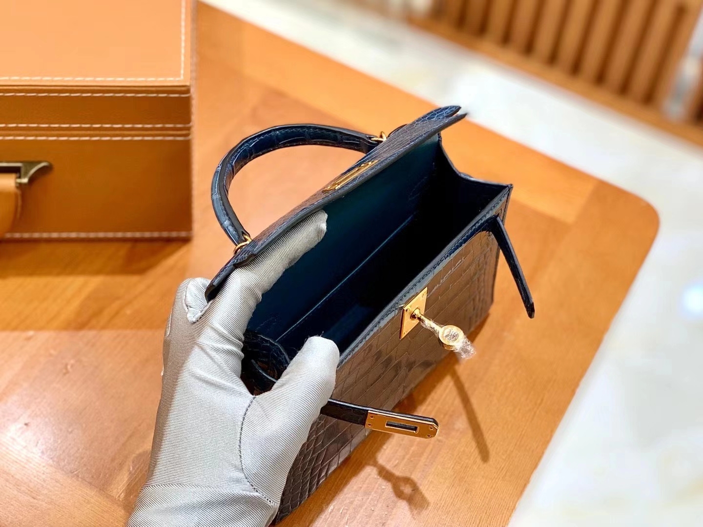 Hermès（爱马仕）Mini Kelly 二代 风暴蓝 金扣 一级美洲鳄鱼皮 原版蜜蜡线 顶级手缝版本