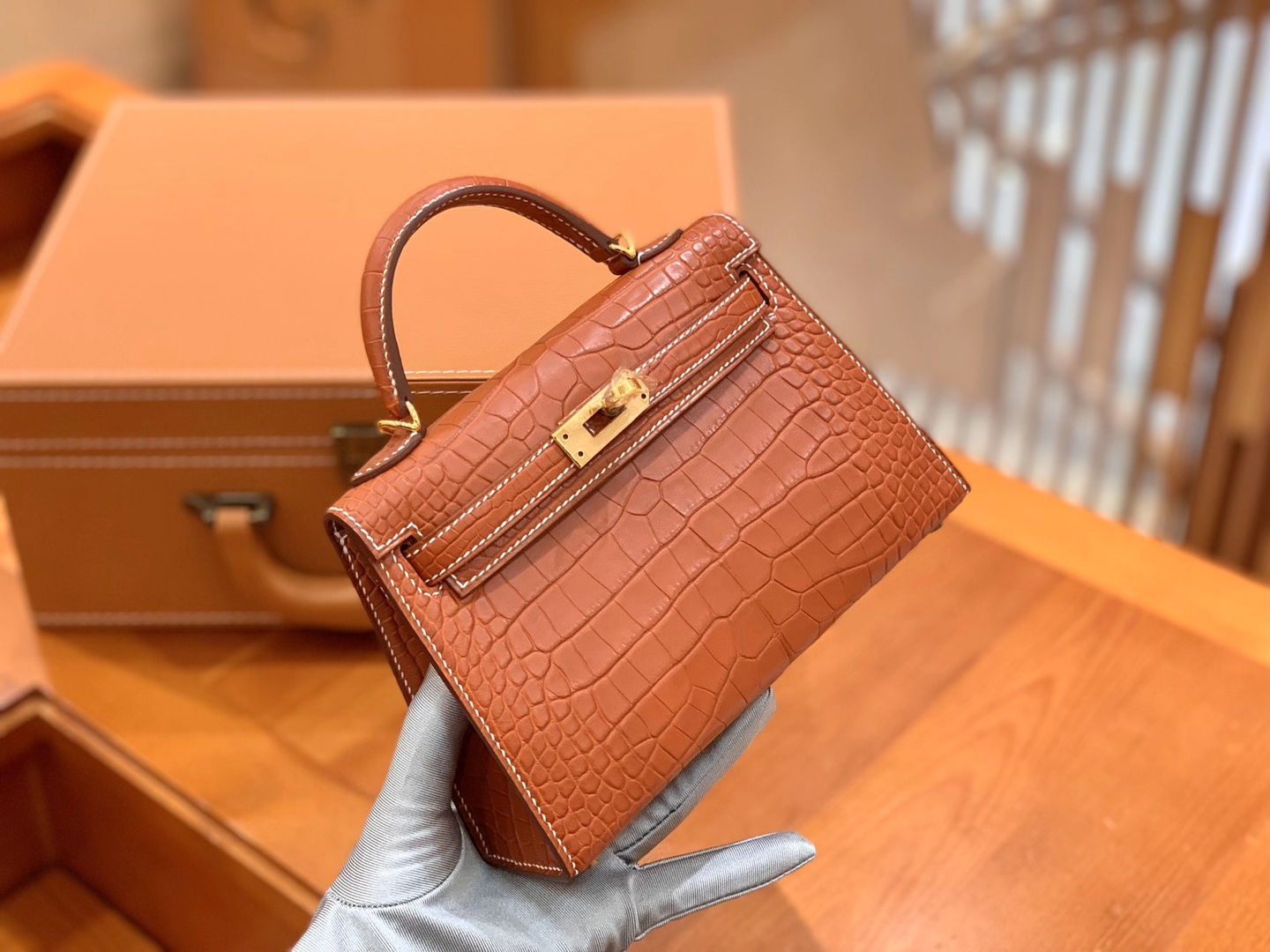 Hermès（爱马仕）Mini Kelly 二代 金棕色 金扣 一级美洲鳄鱼皮 原版蜜蜡线 顶级手缝版本